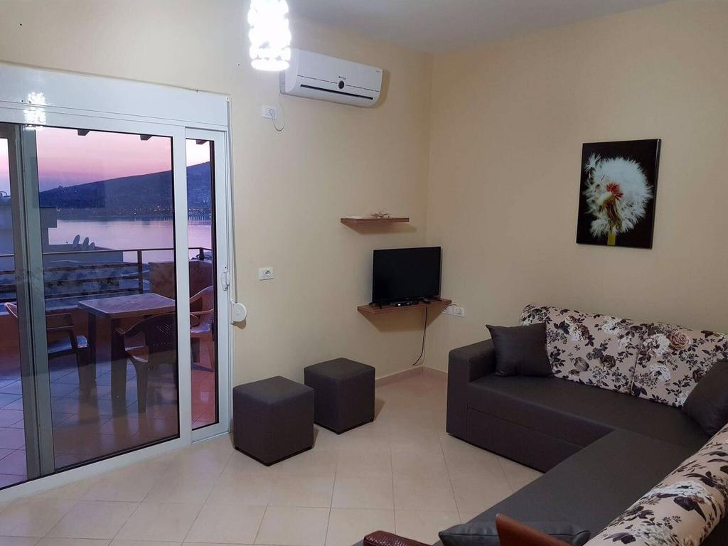 Jon'S Penthouse Apartment Sarande Bagian luar foto