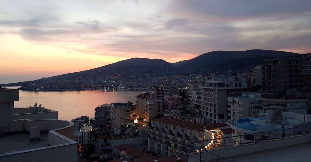 Jon'S Penthouse Apartment Sarande Bagian luar foto