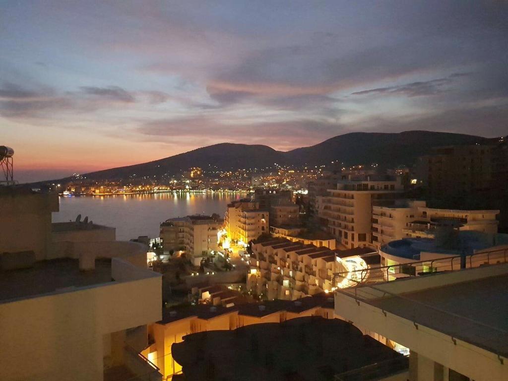Jon'S Penthouse Apartment Sarande Bagian luar foto